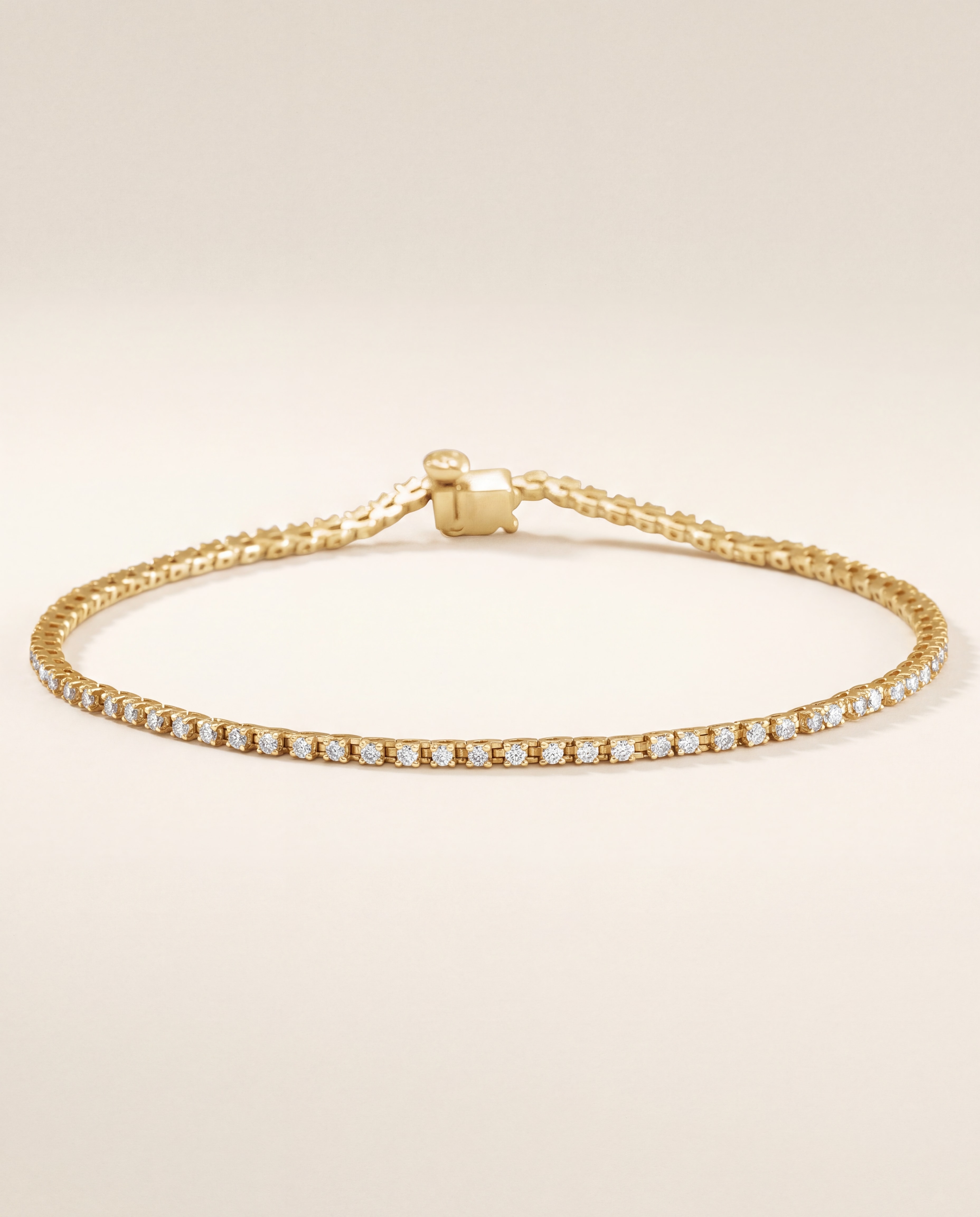 The Gabriella Line, Classic in yellow gold