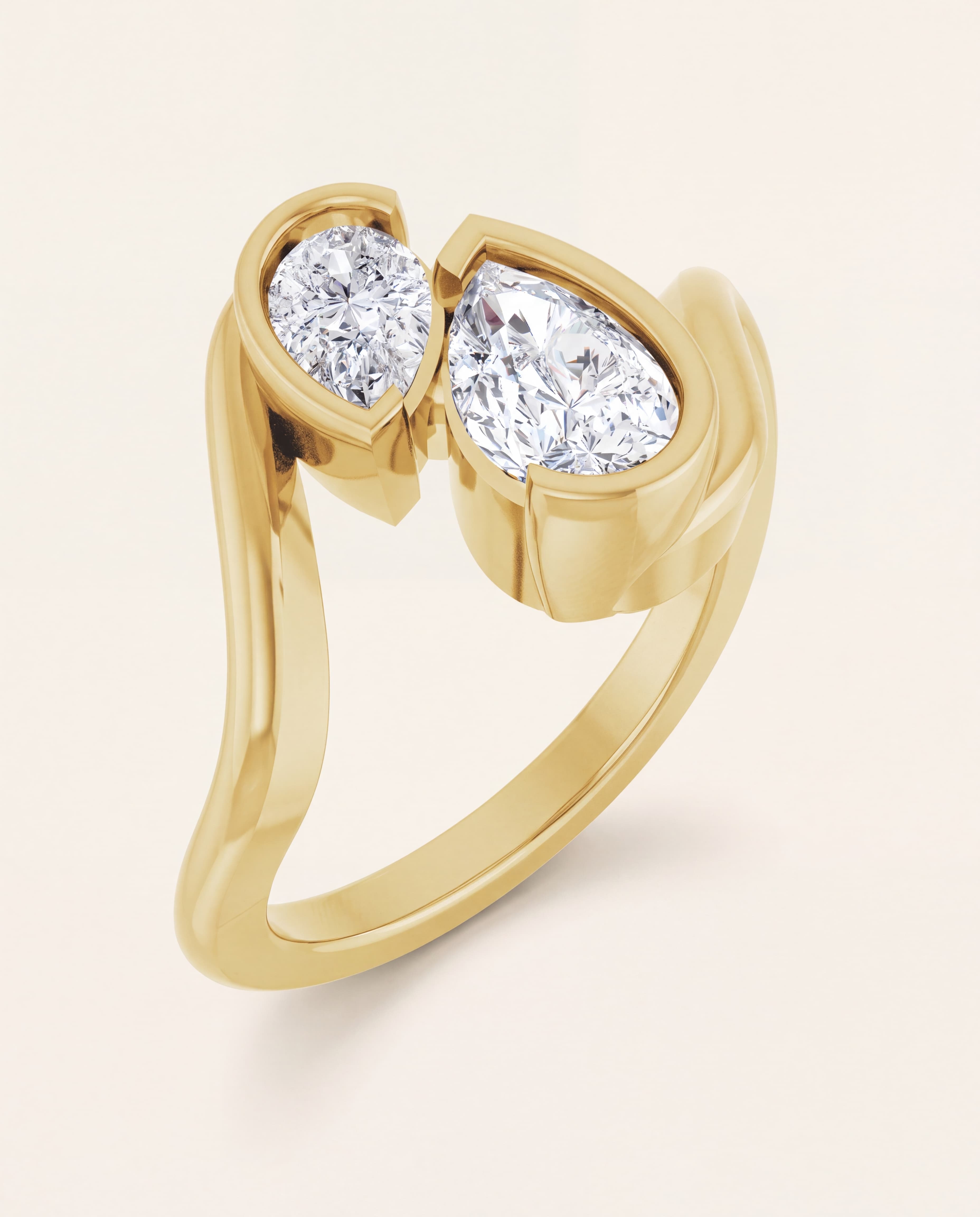 Pear Toi et Moi Engagement Ring in yellow gold